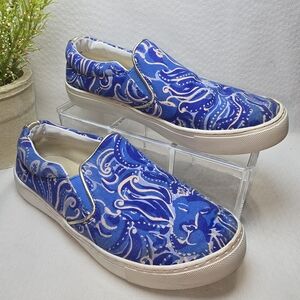 Lilly Pulitzer Blue and White Patterned Slip-Ons Womens Size 7 Casual